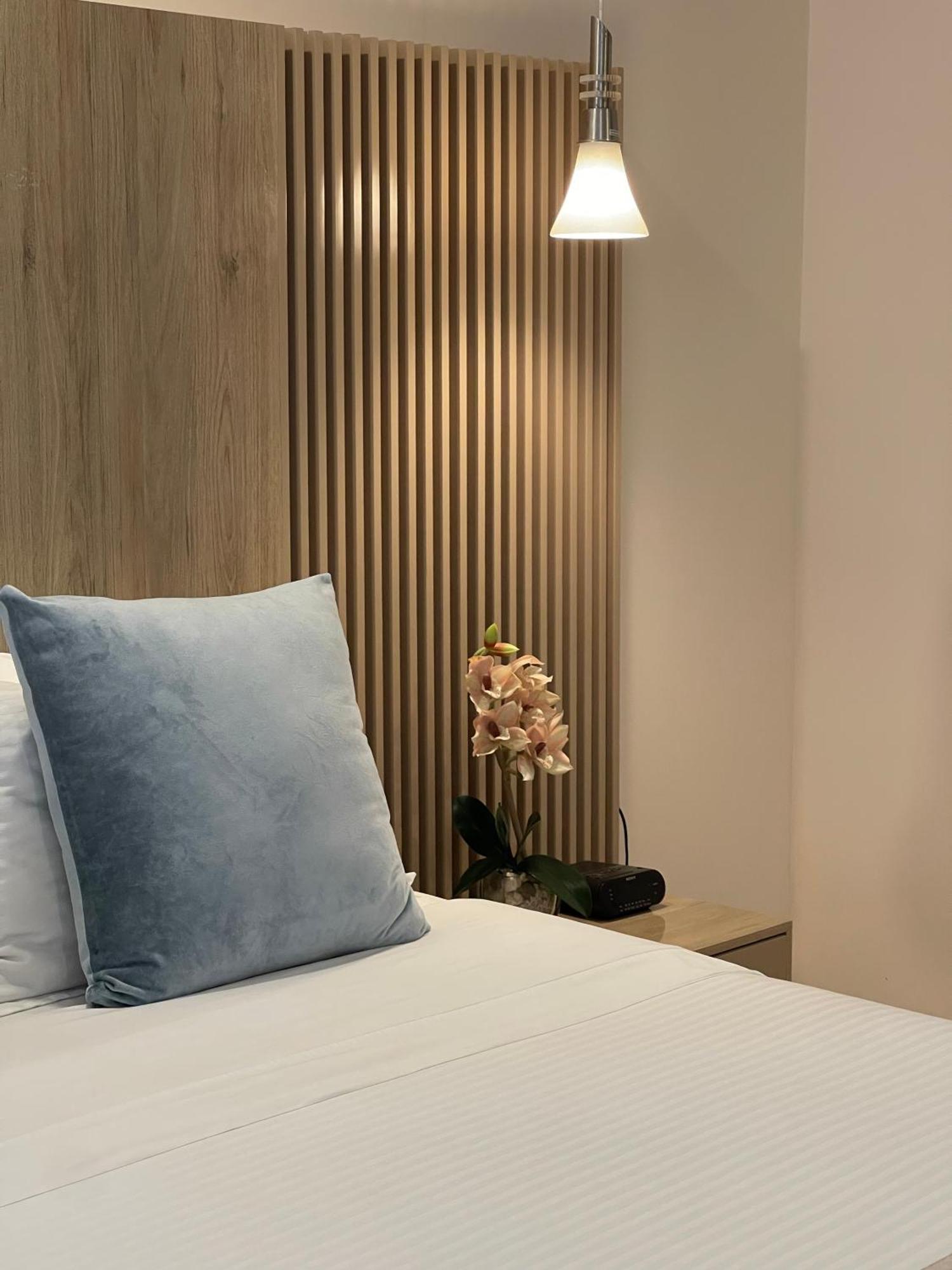 Hotel Santorini Loft Monteria Bagian luar foto