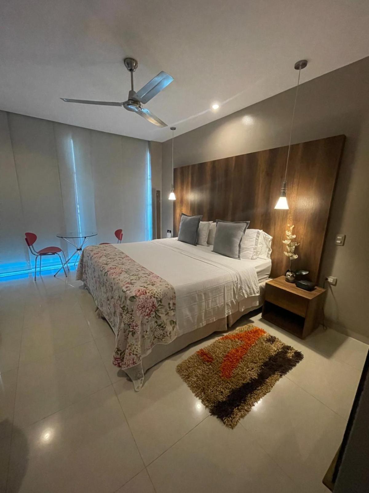 Hotel Santorini Loft Monteria Bagian luar foto