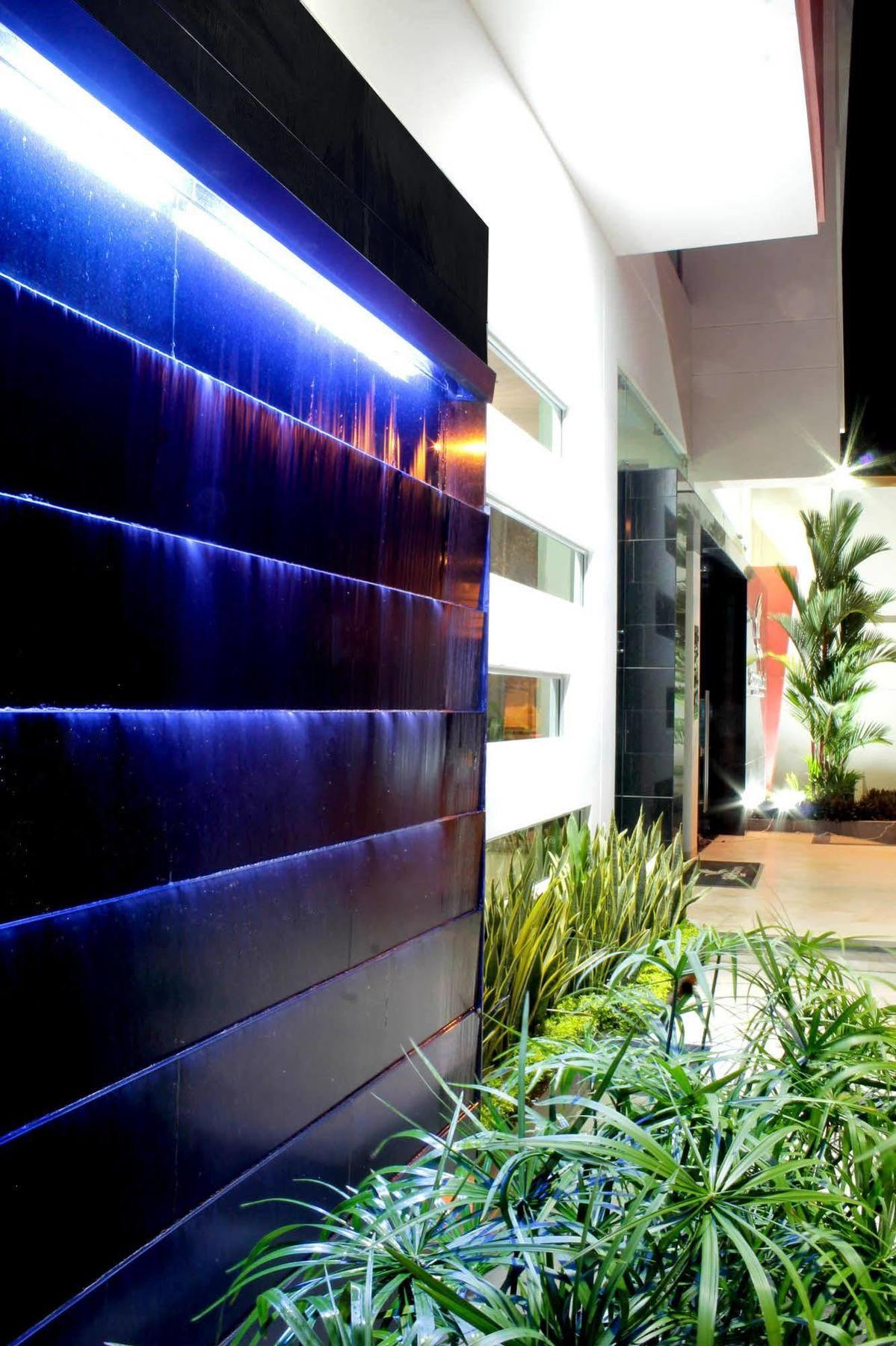 Hotel Santorini Loft Monteria Bagian luar foto