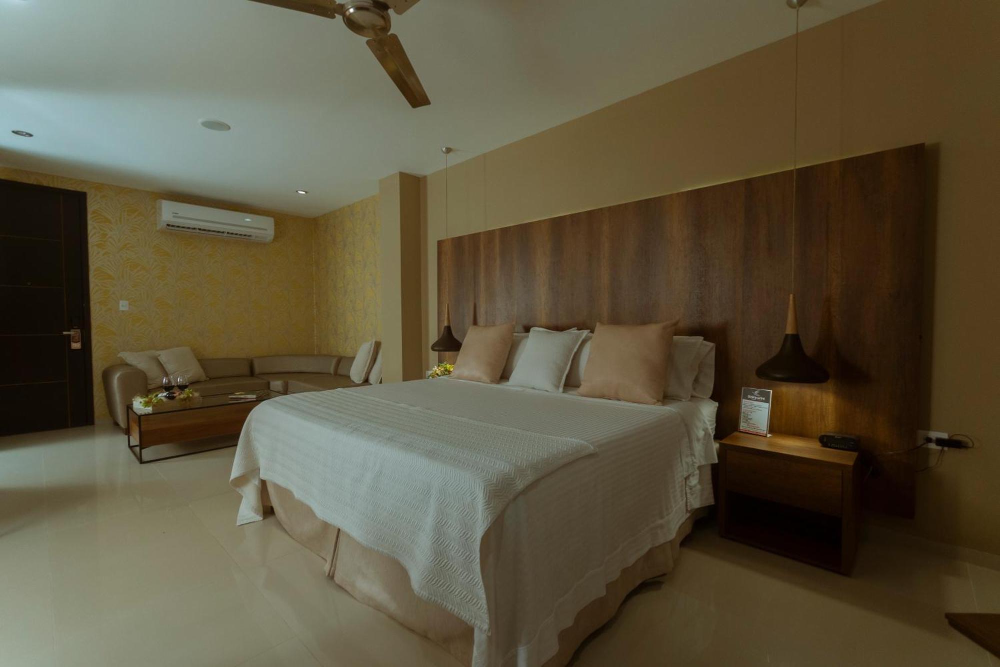 Hotel Santorini Loft Monteria Bagian luar foto